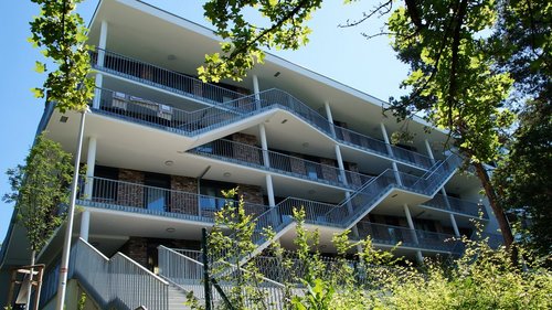 Das Gebäude mit dem Namen Tübinger Regal sieht einem Regal ähnlich